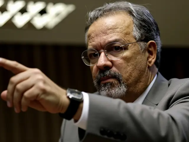 Morre Raul Jungmann, ex-ministro da Defesa e da Segurança Pública, aos 73 anos